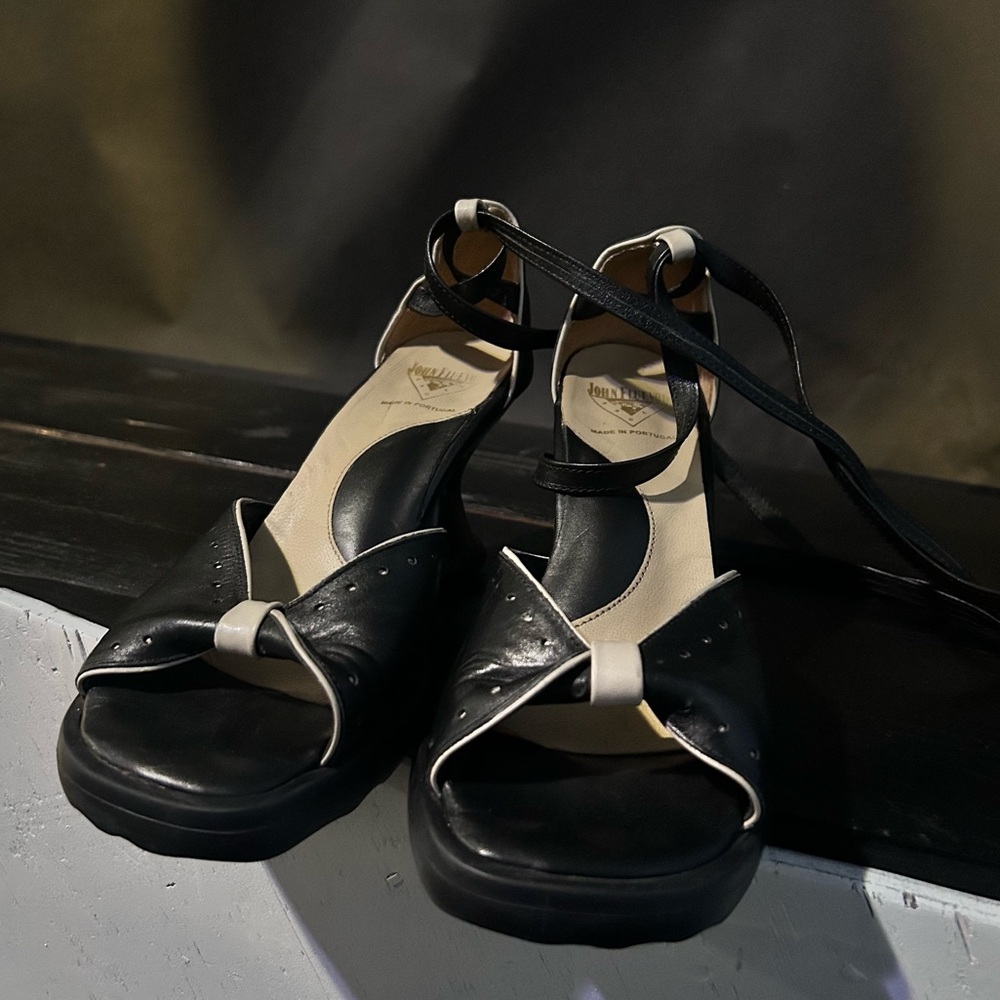 John Fluevog Black Bow Heels - Picture 4 of 13
